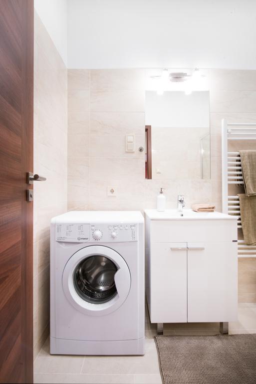 Little Boss Apartment บูดาเปสต์ ภายนอก รูปภาพ
