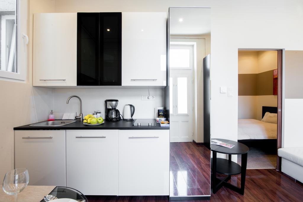 Little Boss Apartment บูดาเปสต์ ภายนอก รูปภาพ